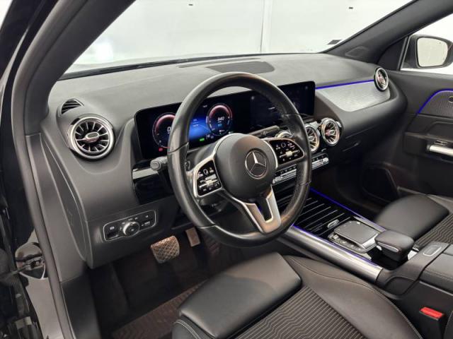 Mercedes Benz Gla image 1