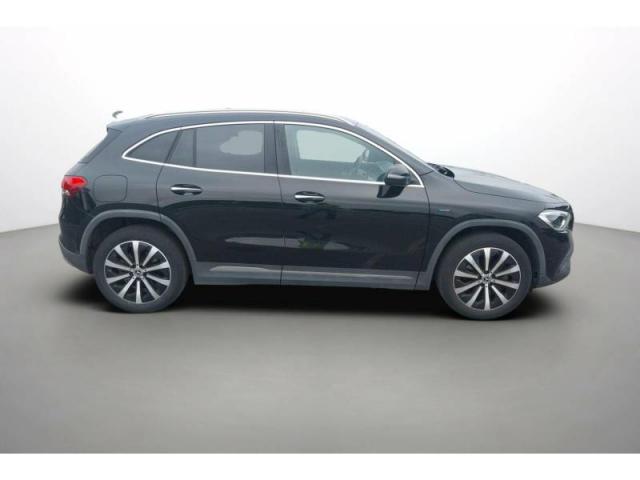Mercedes Benz Gla image 8