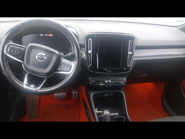 Volvo Xc40 image 3