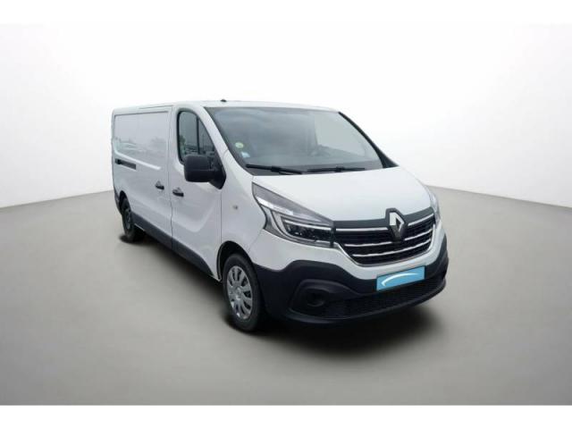Renault Trafic image 2