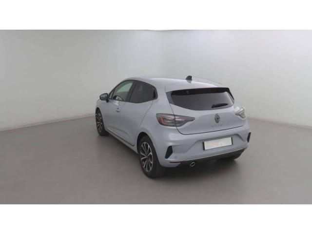 Renault Clio image 2