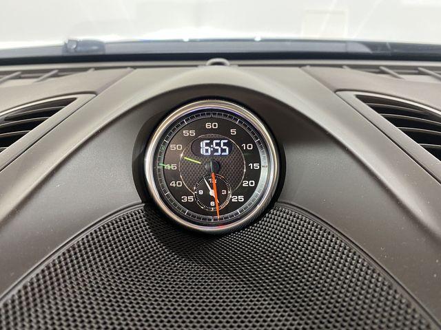 Porsche Cayenne image 1