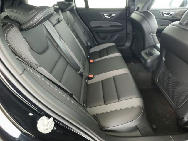 Volvo V60 image 1