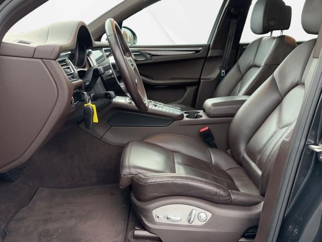Porsche Macan image 4