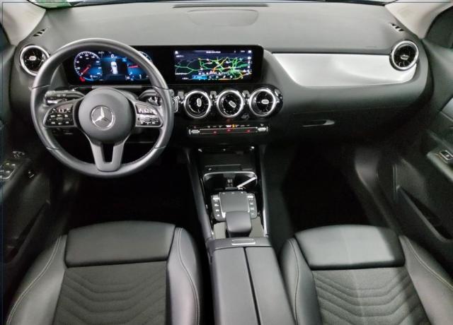 Mercedes Benz Gla image 6