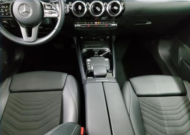 Mercedes Benz Gla image 3
