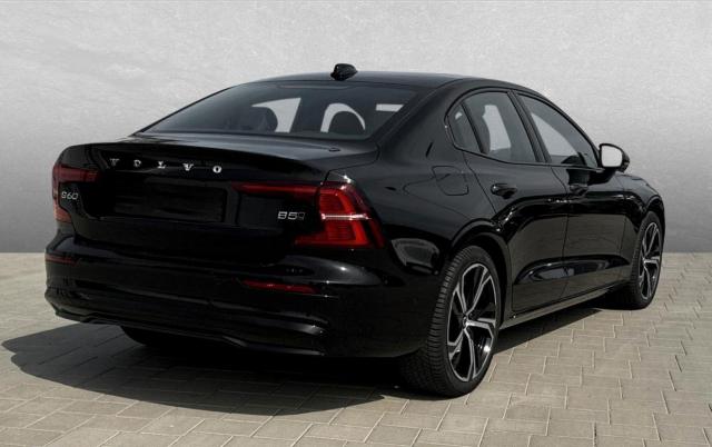Volvo S60 image 4