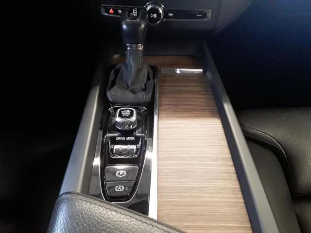 Volvo Xc60 image 6