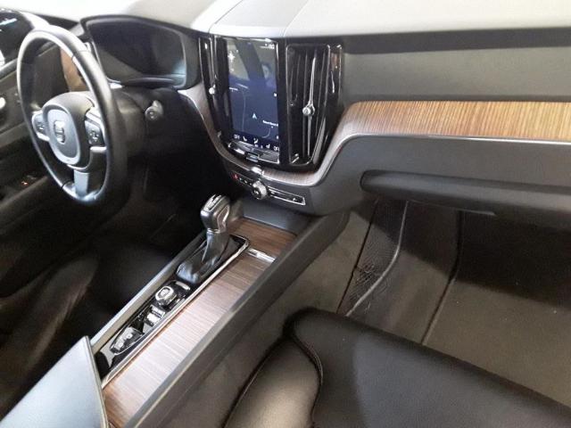 Volvo Xc60 image 1