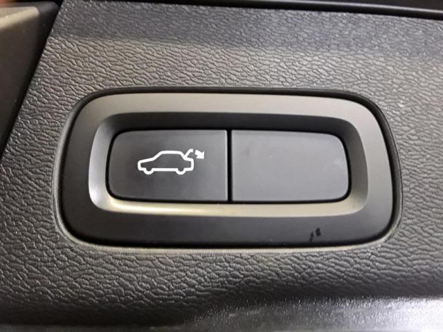 Volvo Xc60 image 2