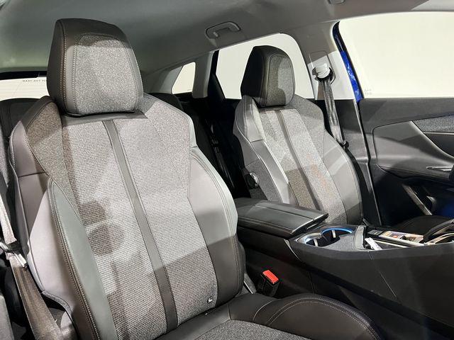 Peugeot 3008 image 6