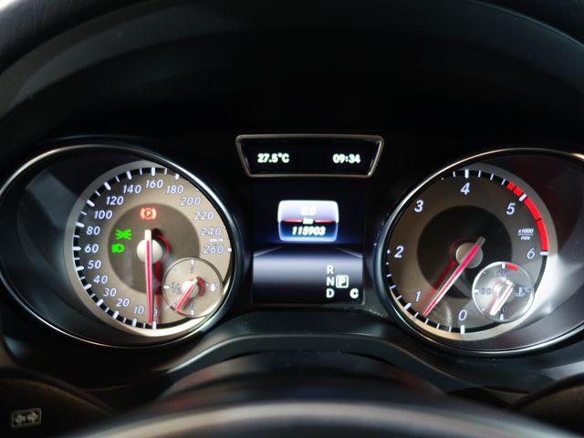Mercedes Benz Cla image 4