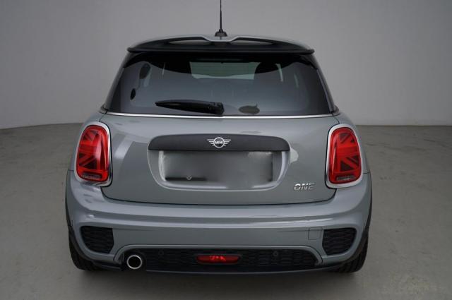 Mini Mini image 4