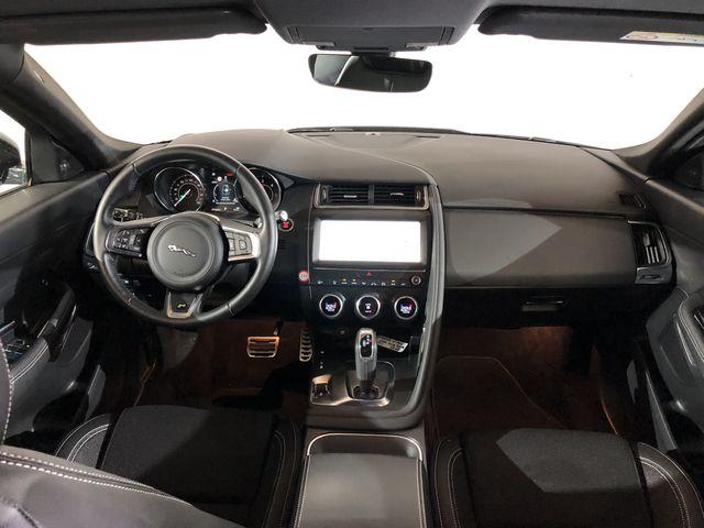 Jaguar E-Pace image 4