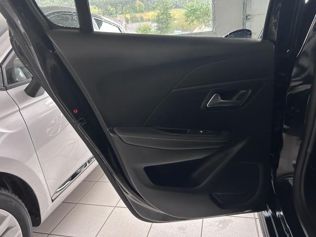 Peugeot 208 image 5