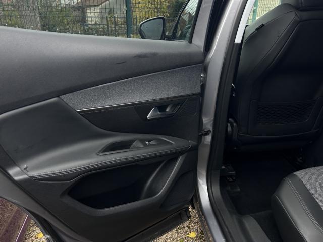 Peugeot 3008 image 6