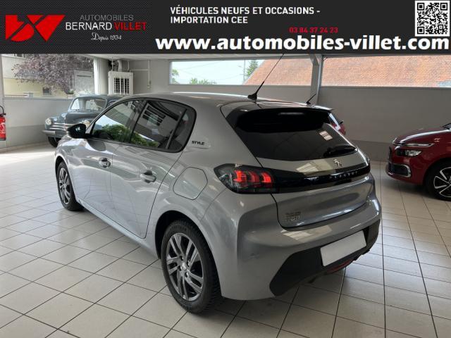 Peugeot 208 image 7