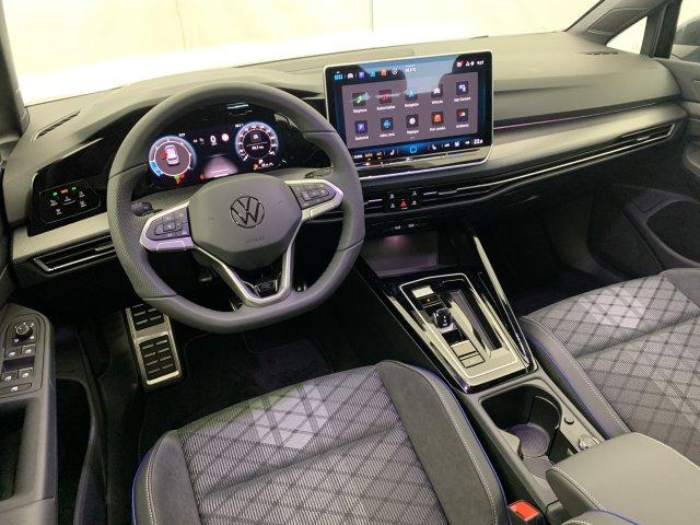 Volkswagen Golf image 6