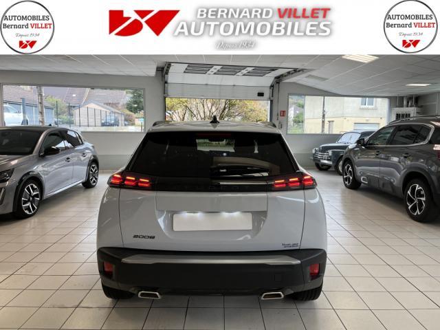 Peugeot 2008 image 1