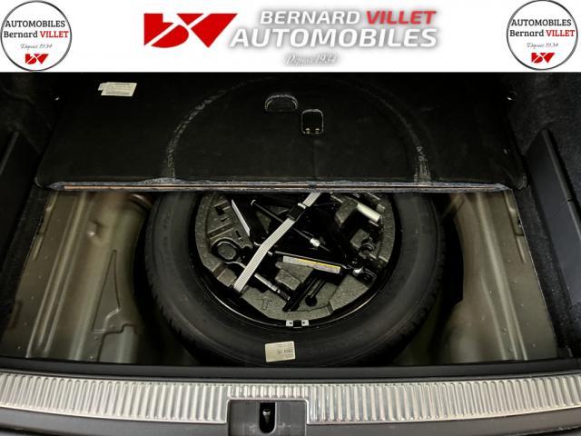 Skoda Superb Combi image 9