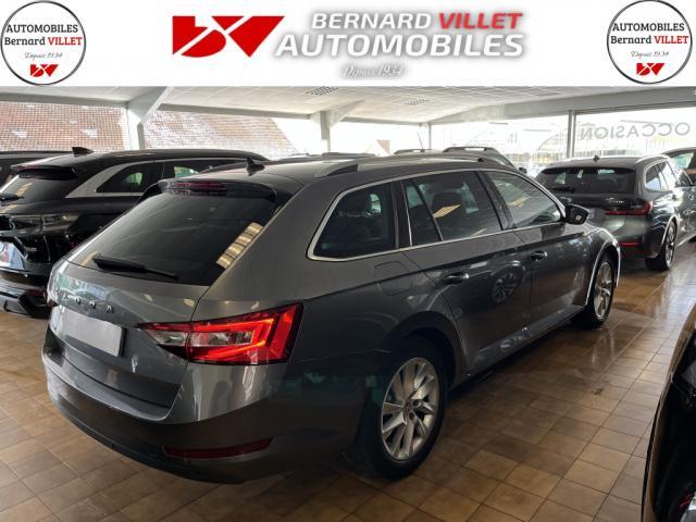 Skoda Superb Combi image 2