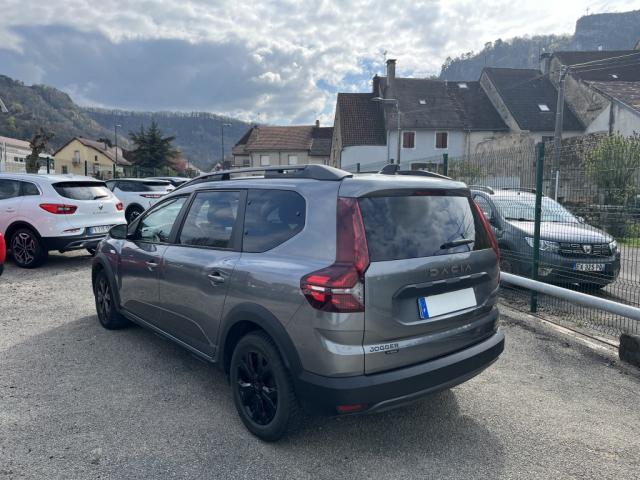 Dacia Jogger image 1