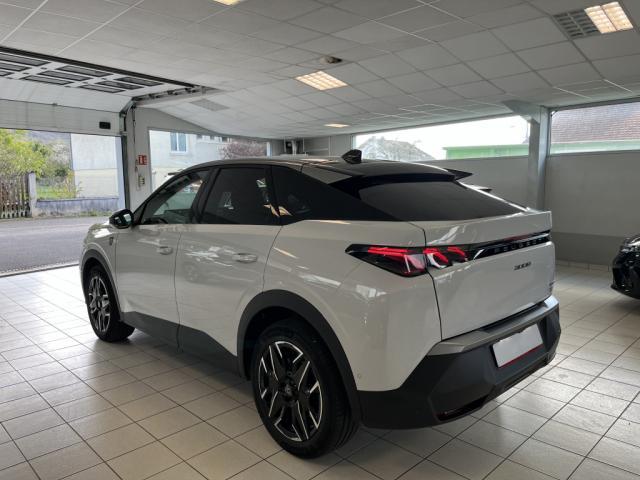 Peugeot 3008 image 2