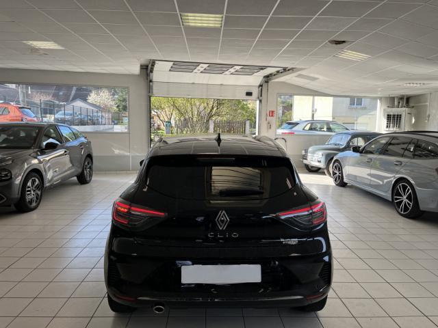 Renault Clio image 9