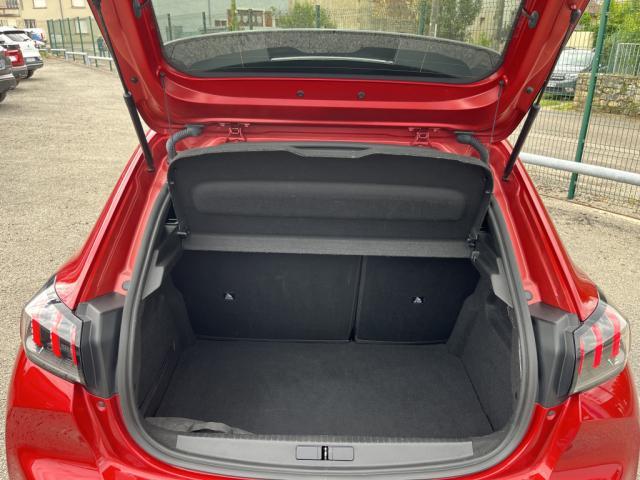 Peugeot 208 image 1