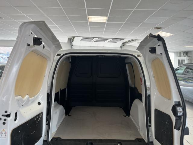 Nissan Townstar image 1