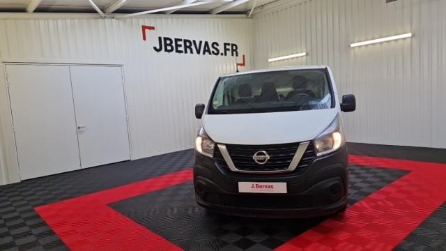 Nissan Nv300 image 9