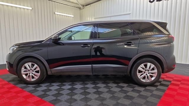 Peugeot 5008 image 9