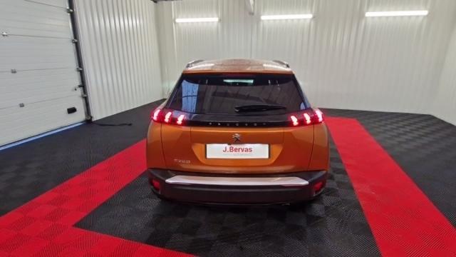 Peugeot 2008 image 8