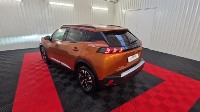 Peugeot 2008 image 2