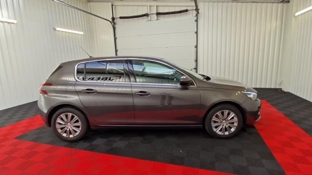 Peugeot 308 image 7
