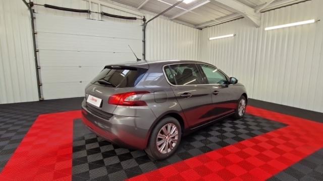 Peugeot 308 image 8