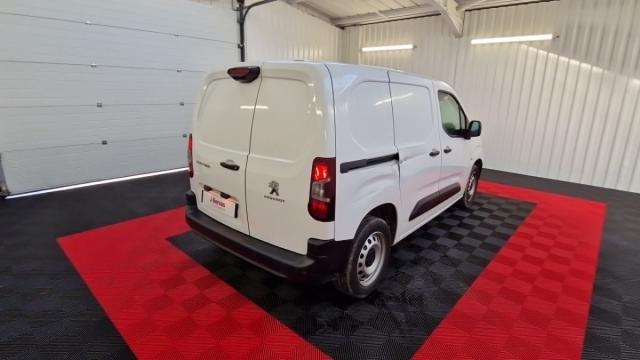 Peugeot Partner image 2