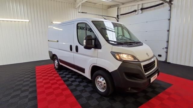 Peugeot Boxer image 2