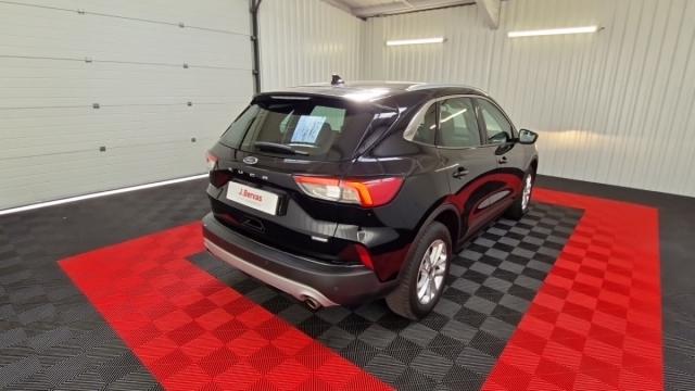 Ford Kuga image 2