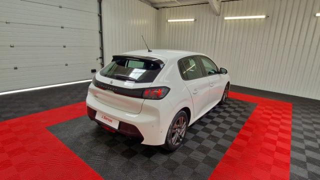 Peugeot 208 image 4