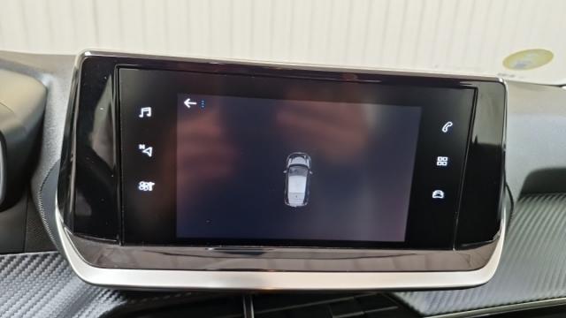 Peugeot 208 image 7