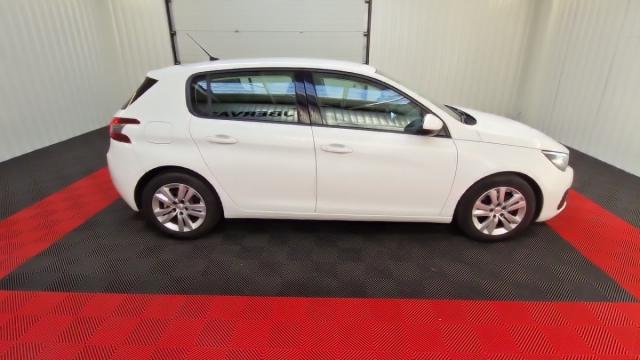 Peugeot 308 image 1