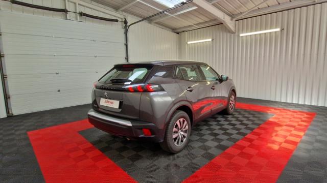 Peugeot 2008 image 2