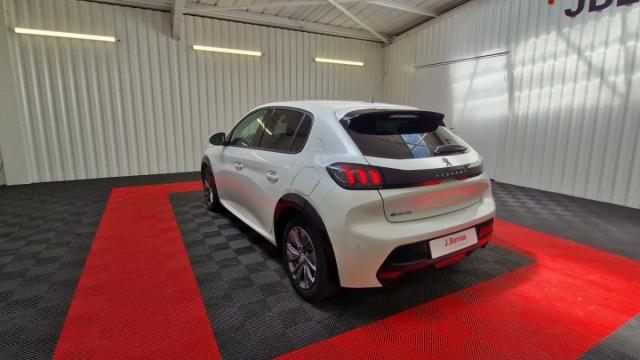 Peugeot 208 image 6