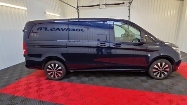 Mercedes Benz Vito image 4