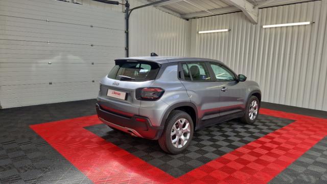 Jeep Avenger image 6