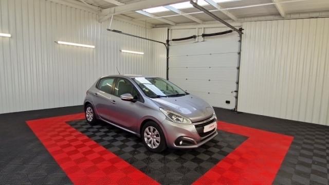 Peugeot 208 image 7