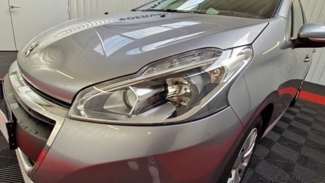 Peugeot 208 image 3