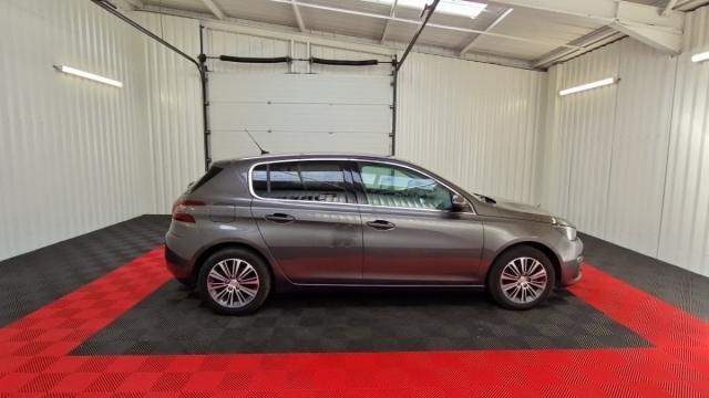Peugeot 308 image 8