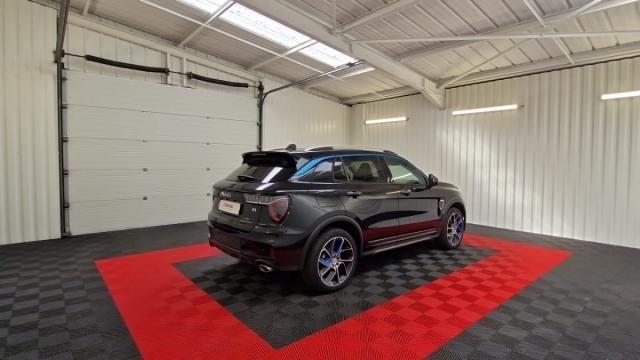 Lynk & Co 01 image 3